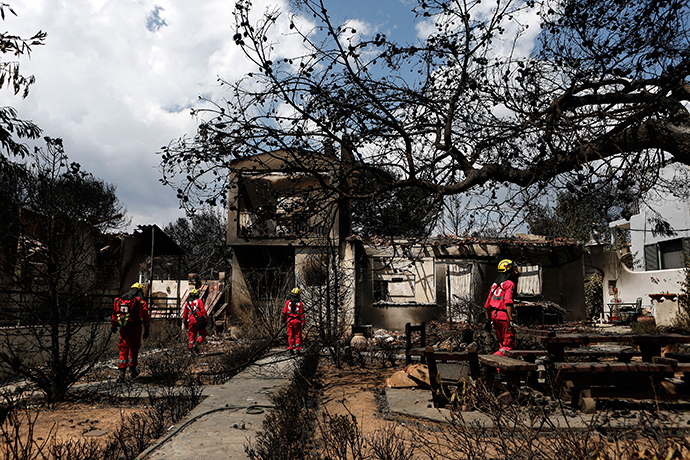 Τσίπρας: Αναλαμβάνω ακέραια την πολιτική ευθύνη για την τραγωδία - Φωτογραφία 6