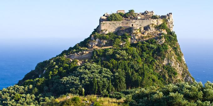 10 τέλεια κάστρα στα ελληνικά νησιά [photos] - Φωτογραφία 7