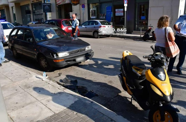 Τροχαίο ατύχημα μπροστά από το κτίριο της ΔΕΗ στο κέντρο του Ναυπλίου [photos] - Φωτογραφία 7