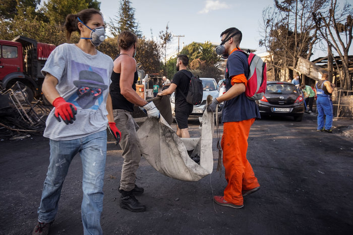 Μια ανείπωτη τραγωδία σε εξέλιξη:Ταυτοποιήσεις, έρευνες & η φωτιά στα χόρτα - Φωτογραφία 5