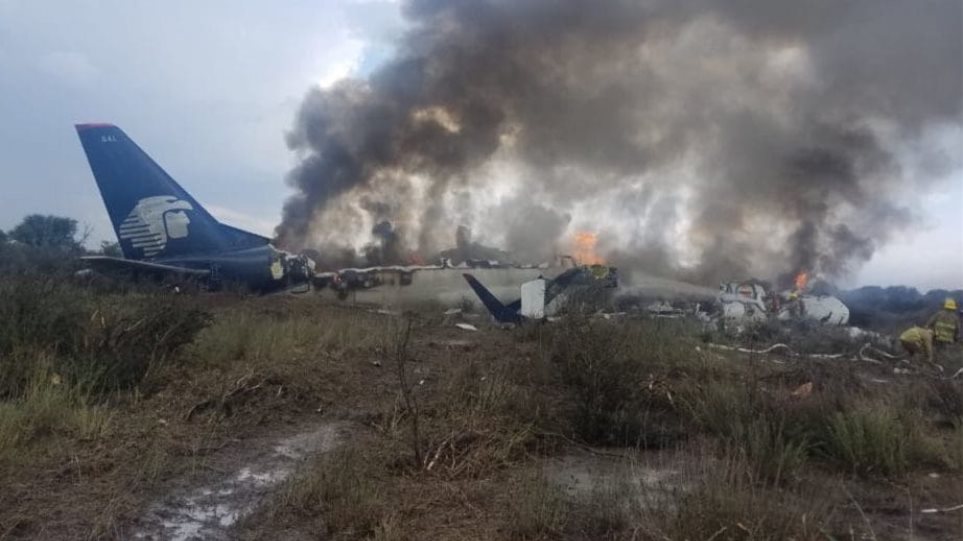 Θαύμα στο Μεξικό: Συνετρίβη αεροσκάφος με 101 επιβαίνοντες και επέζησαν όλοι - Φωτογραφία 1