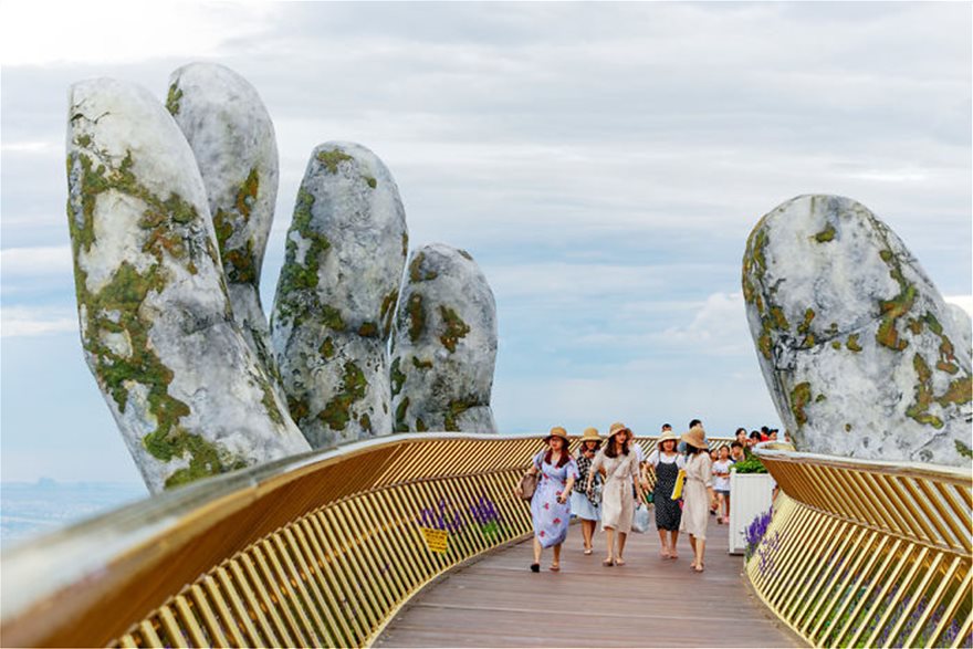 Γέφυρα στο Βιετνάμ που αφήνει τους επισκέπτες άφωνους - Φωτογραφία 4