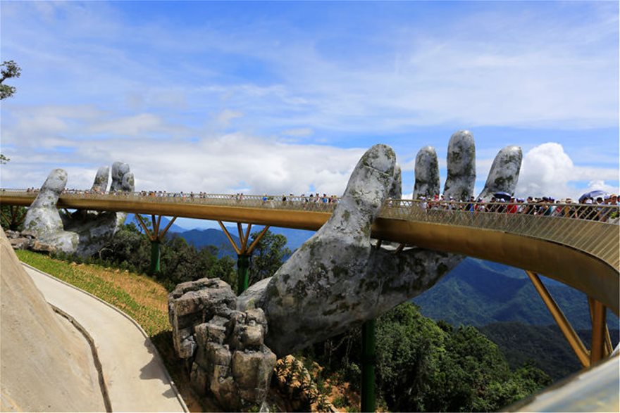 Γέφυρα στο Βιετνάμ που αφήνει τους επισκέπτες άφωνους - Φωτογραφία 5