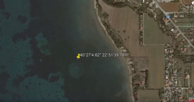 Google Maps: Τεράστιο Αγνώστου Ταυτότητας Υποβρύχιο Αντικείμενο εντοπίστηκε στο βυθό του Θερμαϊκού - Φωτογραφία 1
