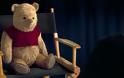O Γιούαν ΜακΓκρέγκορ παίρνει συνέντευξη από τον Γουίνι το Αρκουδάκι στο βίντεο του «Christopher Robin»