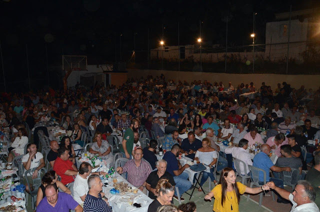 Κοσμοσυρροή στο πανηγύρι στα ΒΛΥΖΙΑΝΑ | ΠΟΛΛΕΣ ΦΩΤΟ - Φωτογραφία 49