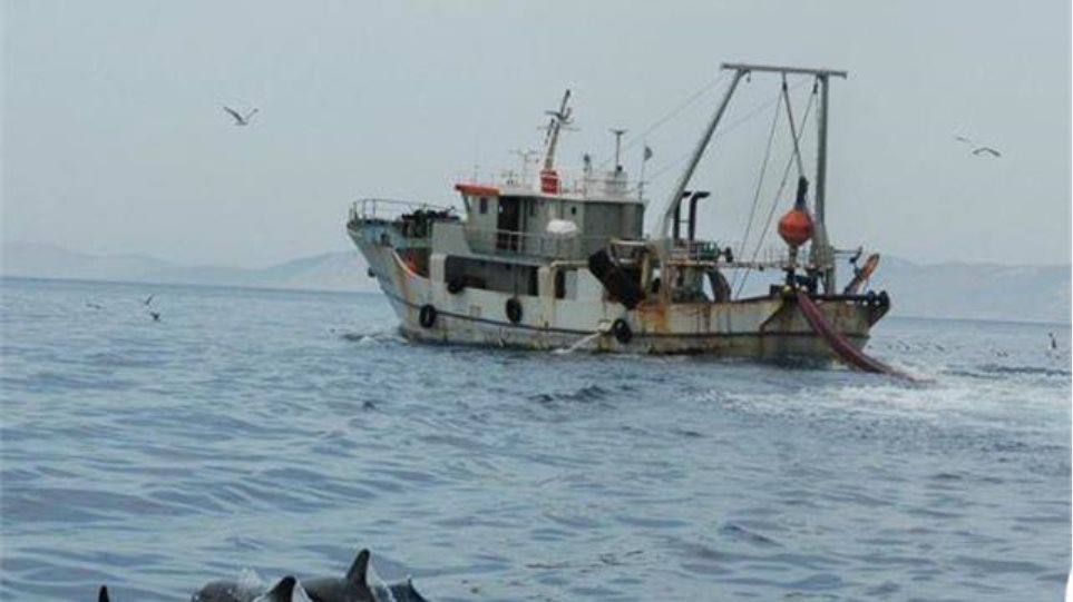 Μόνο πέντε χώρες κρατούν στα χέρια τους το 86% της παγκόσμιας αλιείας! - Φωτογραφία 1