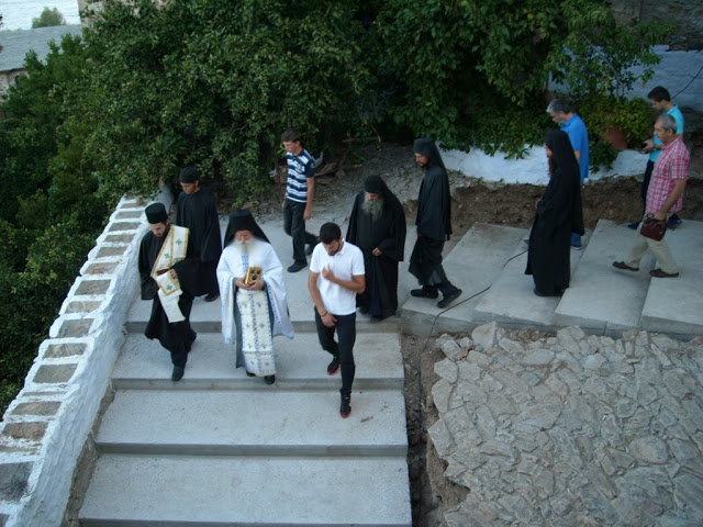 10951 - Βάπτιση 26χρονου στην Ιερά Μονή Δοχειαρίου Αγίου Όρους - Φωτογραφία 4