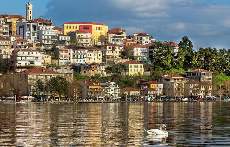 Καστοριά, η όμορφη παραλίμνια πόλη της Μακεδονίας - Φωτογραφία 2