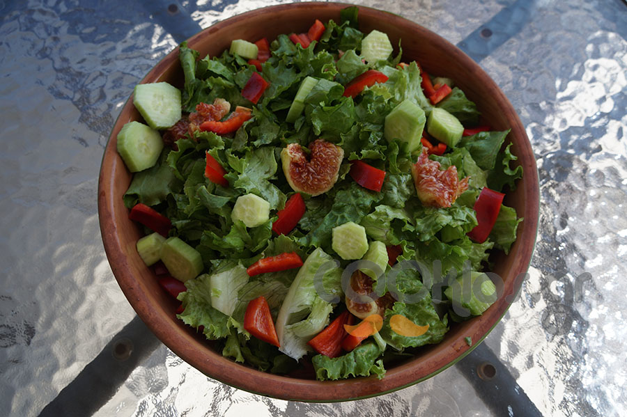 Η συνταγή της Ημέρας: Πράσινη σαλάτα με σύκα - Φωτογραφία 1