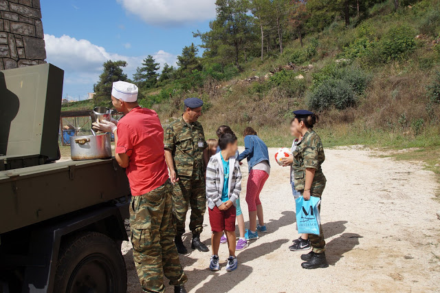 ΓΕΣ : Ημέρα Επίσκεψης Παιδιών Στο Χώρο Εργασίας Του Γονέα Στρατιωτικού Στην 8η Μ/Π ΤΑΞ - Φωτογραφία 11