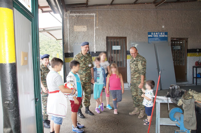 ΓΕΣ : Ημέρα Επίσκεψης Παιδιών Στο Χώρο Εργασίας Του Γονέα Στρατιωτικού Στην 8η Μ/Π ΤΑΞ - Φωτογραφία 13