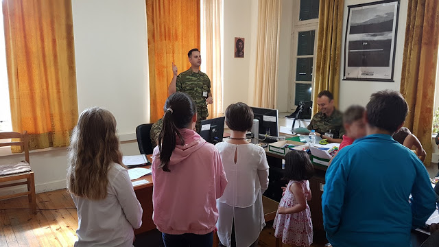 ΓΕΣ : Ημέρα Επίσκεψης Παιδιών Στο Χώρο Εργασίας Του Γονέα Στρατιωτικού Στην 8η Μ/Π ΤΑΞ - Φωτογραφία 3