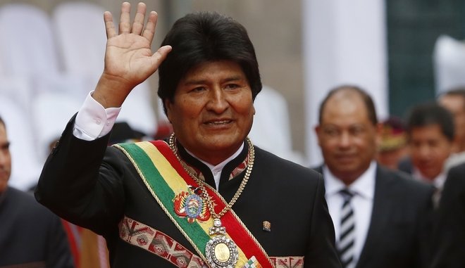 Σάλος στη Βολιβία: Έκλεψαν το προεδρικό μετάλλιο- Ο φρουρός βρισκόταν σε οίκους ανοχής - Φωτογραφία 1