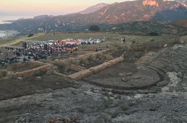 Πραγματικότητα ο φωτισμός ανάδειξης του Αρχαίου Θεάτρου Αιγείρας - Χρηματοδότηση από ΥΠΠΟ - Φωτογραφία 1