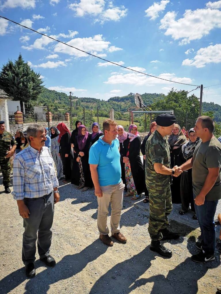 Επίσκεψη του Αρχηγού ΓΕΣ στην Περιοχή Ευθύνης του Δ΄ΣΣ - Φωτογραφία 15