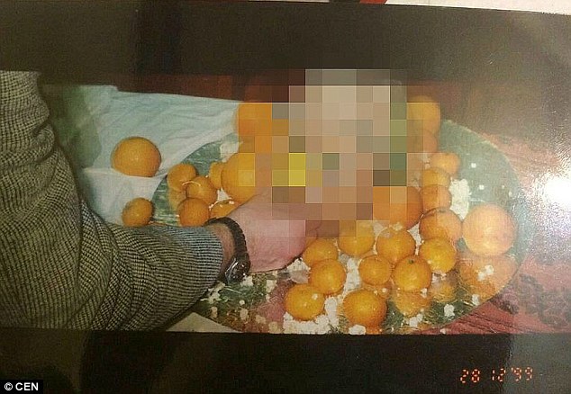 Αναγούλα: Γυναίκα κανίβαλος σκότωσε και έφαγε 30 άτομα - Το βίντεο της φρίκης - Φωτογραφία 3
