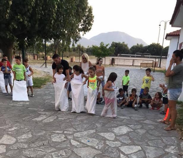 Ο ΠΑΝΑΓΙΩΤΗΣ ΣΤΑΪΚΟΣ στις εκδηλώσεις για τα παιδιά στο ΒΑΡΝΑΚΑ | ΦΩΤΟ - Φωτογραφία 2