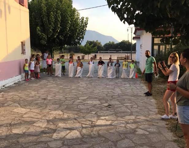 Ο ΠΑΝΑΓΙΩΤΗΣ ΣΤΑΪΚΟΣ στις εκδηλώσεις για τα παιδιά στο ΒΑΡΝΑΚΑ | ΦΩΤΟ - Φωτογραφία 4