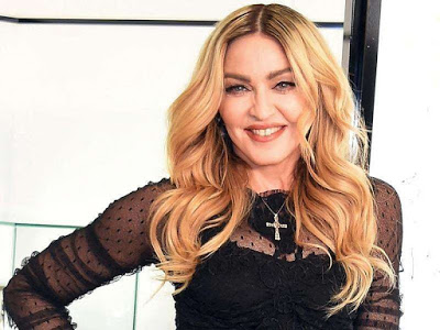 Madonna: Μια ώριμη ακομπλεξάριστη γυναίκα - Φωτογραφία 1