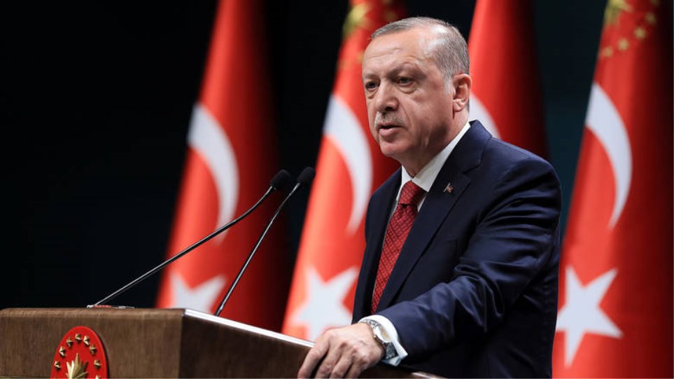 Guardian: H Τουρκία παραπαίει στην άβυσσο του υπερόπτη Ερντογάν - Φωτογραφία 1