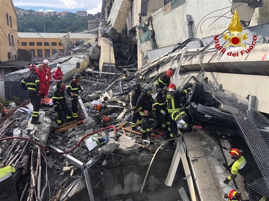Τραγωδία στη Γένοβα: Στους 38 οι νεκροί από την κατάρρευση της γέφυρας Video - Φωτογραφία 10