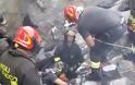 Τραγωδία στη Γένοβα: Στους 38 οι νεκροί από την κατάρρευση της γέφυρας Video - Φωτογραφία 5