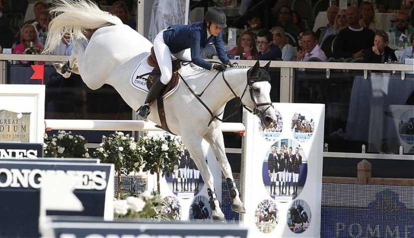 Η Αθηνά Ωνάση χαμογελά και πάλι! - Φωτογραφία 2