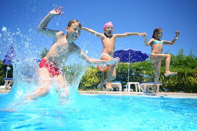5 διασκεδαστικά και ασφαλή παιχνίδια για την πισίνα ή τη θάλασσα - Φωτογραφία 1