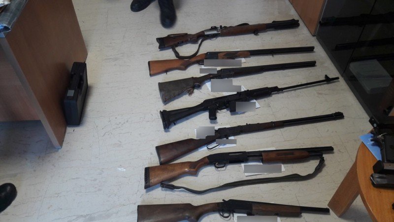 Ολόκληρο οπλοστάσιο βρέθηκε στο σπίτι 54χρονου στο Ηράκλειο (φωτο) - Φωτογραφία 3