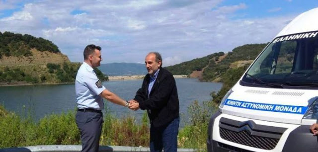 Δυτική Ελλάδα: Η ευχάριστη έκπληξη των αστυνομικών με τον Απ. Κατσιφάρα! - Φωτογραφία 1