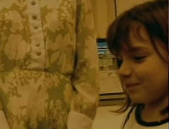Κούκλα Ελληνίδα τραγουδίστρια ετών 7 σε βίντεο κλιπ των Ημισκούμπρια! Δεν πάει ο νους σας ποια είναι! - Φωτογραφία 1