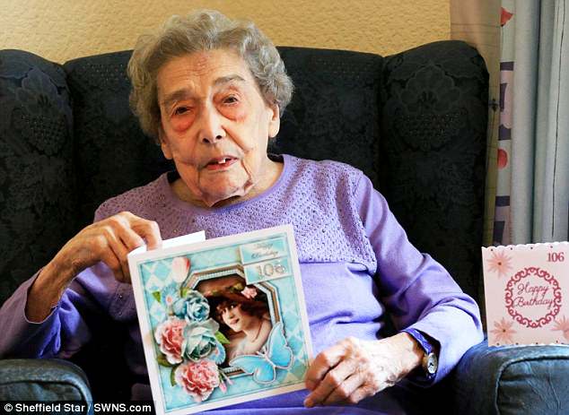 Μια γυναίκα ηλικίας 106 ετών ισχυρίζεται οτι το μυστικό της μακροζωίας της είναι ότι έζησε μια ζωή χωρίς άντρες - Φωτογραφία 2