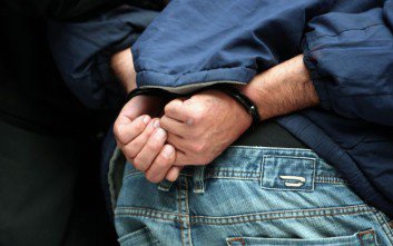 «Μπαράζ» συλλήψεων στα αεροδρόμια της Κρήτης - Φωτογραφία 1