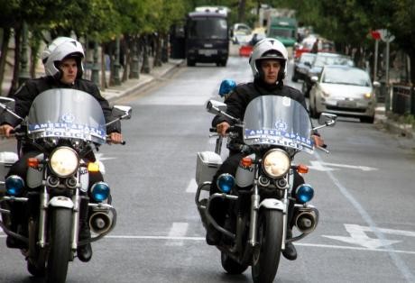 Οι 5 + 1 κίνδυνοι της γρήγορης αστυνομικής οδήγησης - του Λάμπρου Δημητρέλου - Φωτογραφία 2