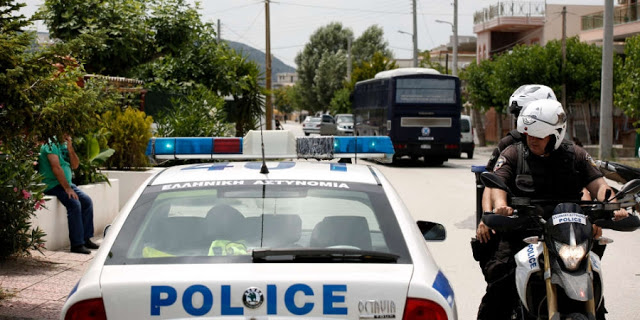 Συνελήφθησαν 7 αλλοδαποί μετά την ένταση στο τμήμα αλλοδαπών Θεσσαλονίκης - Φωτογραφία 1