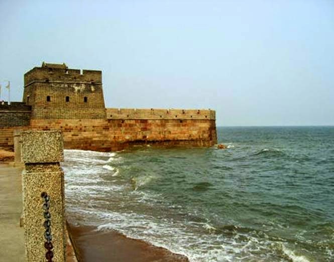 Το άγνωστο τμήμα του Σινικού Τείχους – Εκεί όπου ο «δράκος» καταλήγει στο νερό και γίνεται ένα με τον ωκεανό [photos] - Φωτογραφία 4