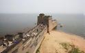 Το άγνωστο τμήμα του Σινικού Τείχους – Εκεί όπου ο «δράκος» καταλήγει στο νερό και γίνεται ένα με τον ωκεανό [photos]
