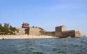 Το άγνωστο τμήμα του Σινικού Τείχους – Εκεί όπου ο «δράκος» καταλήγει στο νερό και γίνεται ένα με τον ωκεανό [photos] - Φωτογραφία 6