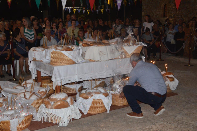 Με ευλάβεια γιορτάστηκε η Παναγία η Λεσινιώτισσα - Φωτογραφία 26