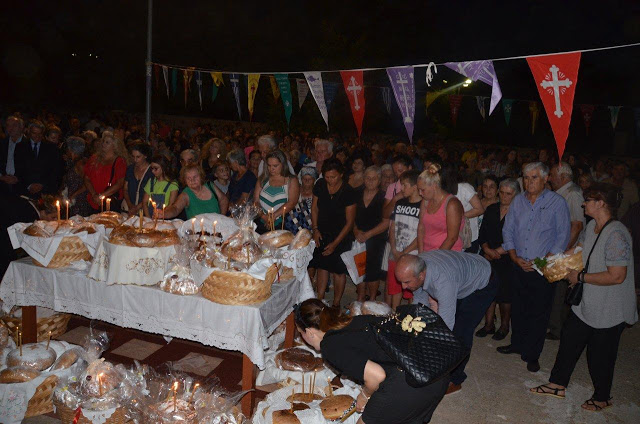 Με ευλάβεια γιορτάστηκε η Παναγία η Λεσινιώτισσα - Φωτογραφία 47