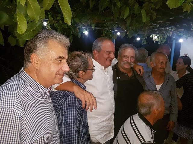 Ο πρώην πρωθυπουργός Κώστας Καραμανλής στο Κατωχώρι Λευκάδας (ΦΩΤΟ) - Φωτογραφία 1