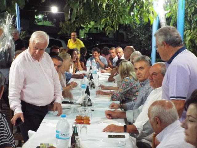 Ο πρώην πρωθυπουργός Κώστας Καραμανλής στο Κατωχώρι Λευκάδας (ΦΩΤΟ) - Φωτογραφία 5