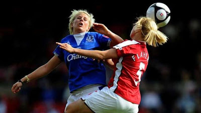 Οι κεφαλιές στο ποδόσφαιρο είναι πιο επικίνδυνες για τις γυναίκες - Φωτογραφία 1