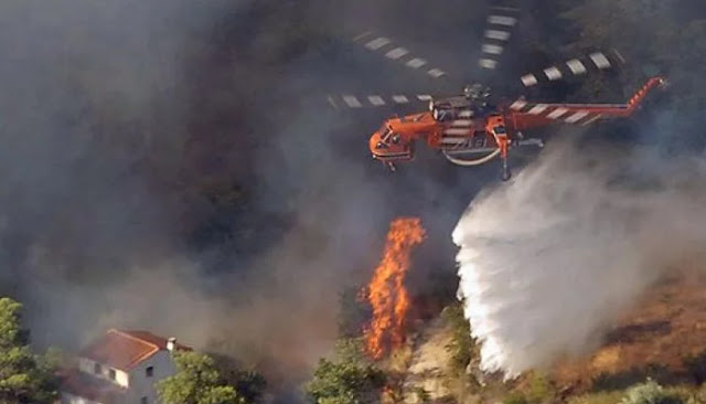 “Και 50 ελικόπτερα να ΄χαμε δεν σβήναμε τη φωτιά” λέει ο άνθρωπος που τα νοικιάζει στην Ελλάδα - Φωτογραφία 1