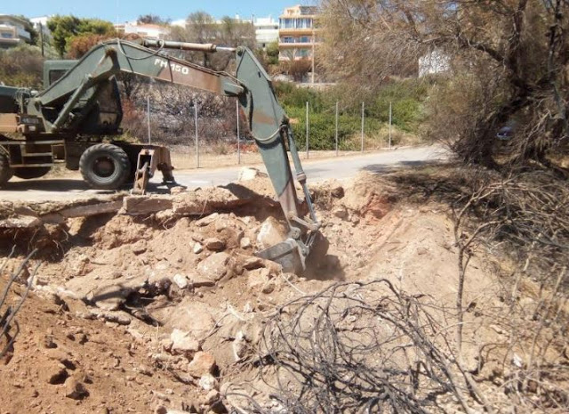 Φωτό από τη συνδρομή των ΕΔ στην αντιμετώπιση έκτακτων αναγκών - Φωτογραφία 4