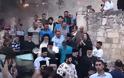 Κάθοδος της εικόνας της Θεοτόκου στη Γεθσημανή – Πλήθος κόσμου στη λιτανεία (βίντεο)