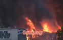 Καίγεται ολοσχερώς βιομηχανία ζωοτροφών στο Κουταλά Κορινθίας - Φωτογραφία 4
