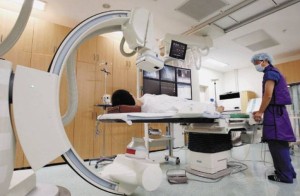 Σε πολύμηνη αναμονή για μια ακτινοθεραπεία στα Νοσοκομεία! Οι ελλείψεις και τα χαλασμένα μηχανήματα δια χειρός εργαζομένων στο ΕΣΥ - Φωτογραφία 2