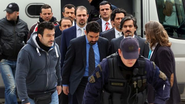 Αγνοούνται δύο από τους οκτώ Τούρκους αξιωματικούς από τις 20 Αυγούστου, λέει η δικηγόρος τους - Φωτογραφία 1
